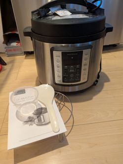 Insignia Pressure Cooker 6qt,  like Instant Pot