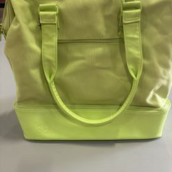 Béis The Weekender in Citron Green Travel Bag sold out color