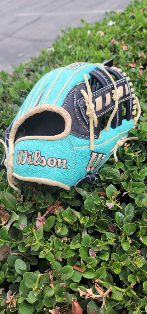 WILSON A2000 1716ss