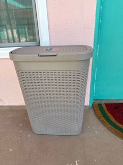 Laundry basket