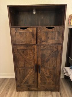 Storage cabinet