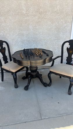 Game round table