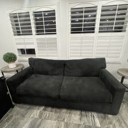 Black Sectional Couch 