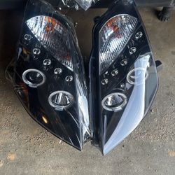 Nissan 350x Headlights 