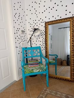 Accent chair