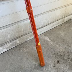 HUBBLE CHANCE # C(contact info removed)  LINEMAN GRIP ALL HOT STICK SHOTGUN 4' 9"