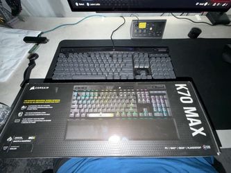 CORSAIR - K70 MAX RGB Magnetic-Mechanical Gaming Keyboard with PBT Double-Shot Keycaps - Steel Gray