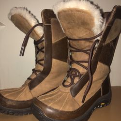 Women’s size 5 1/2 Ugg Boots