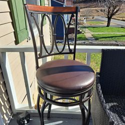 House Hold And Tools 15$ FOR BAR Stool