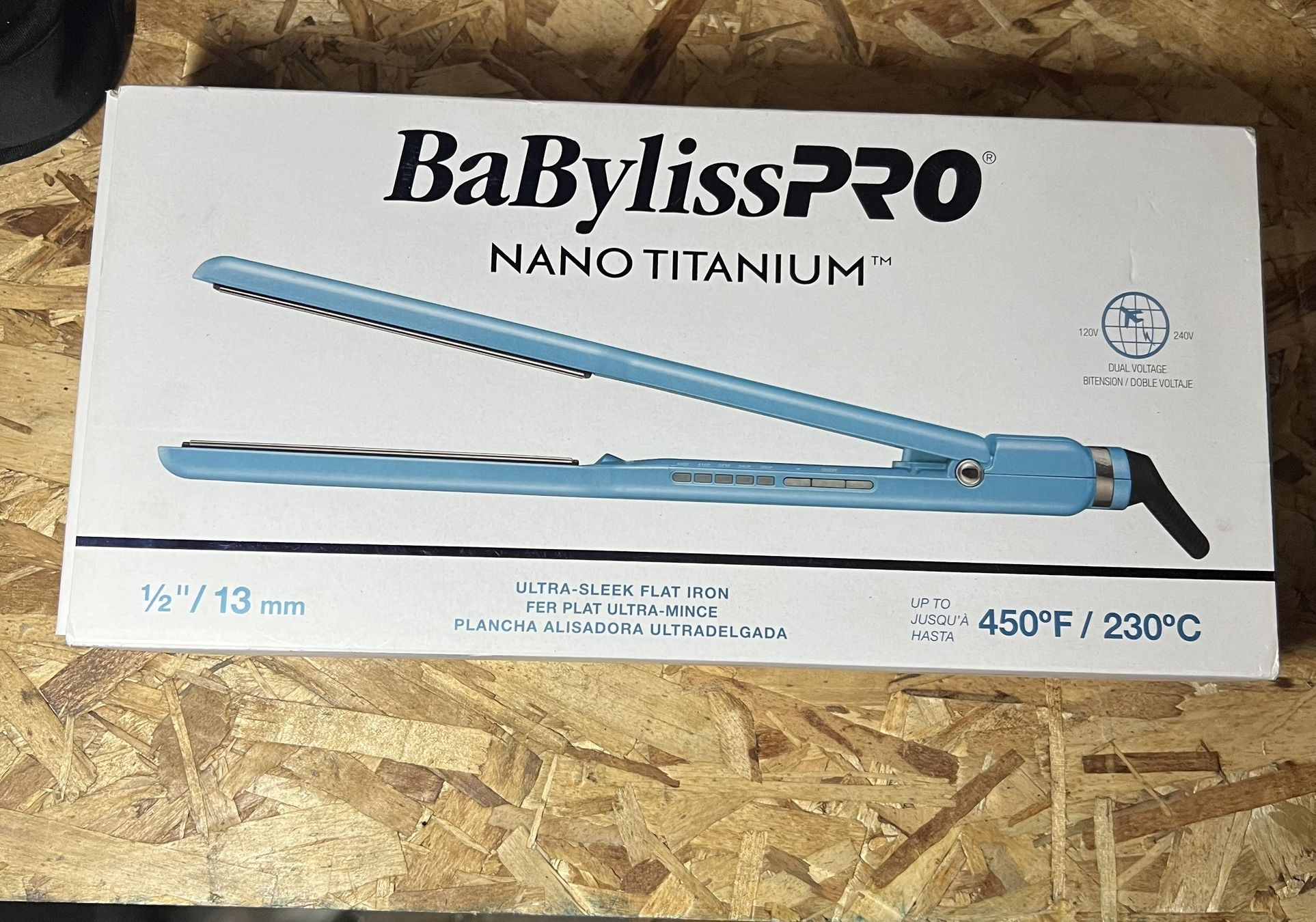 BaBylissPRO Nano Titanium-Plated Ultra-Thin 1" Straightening Iron