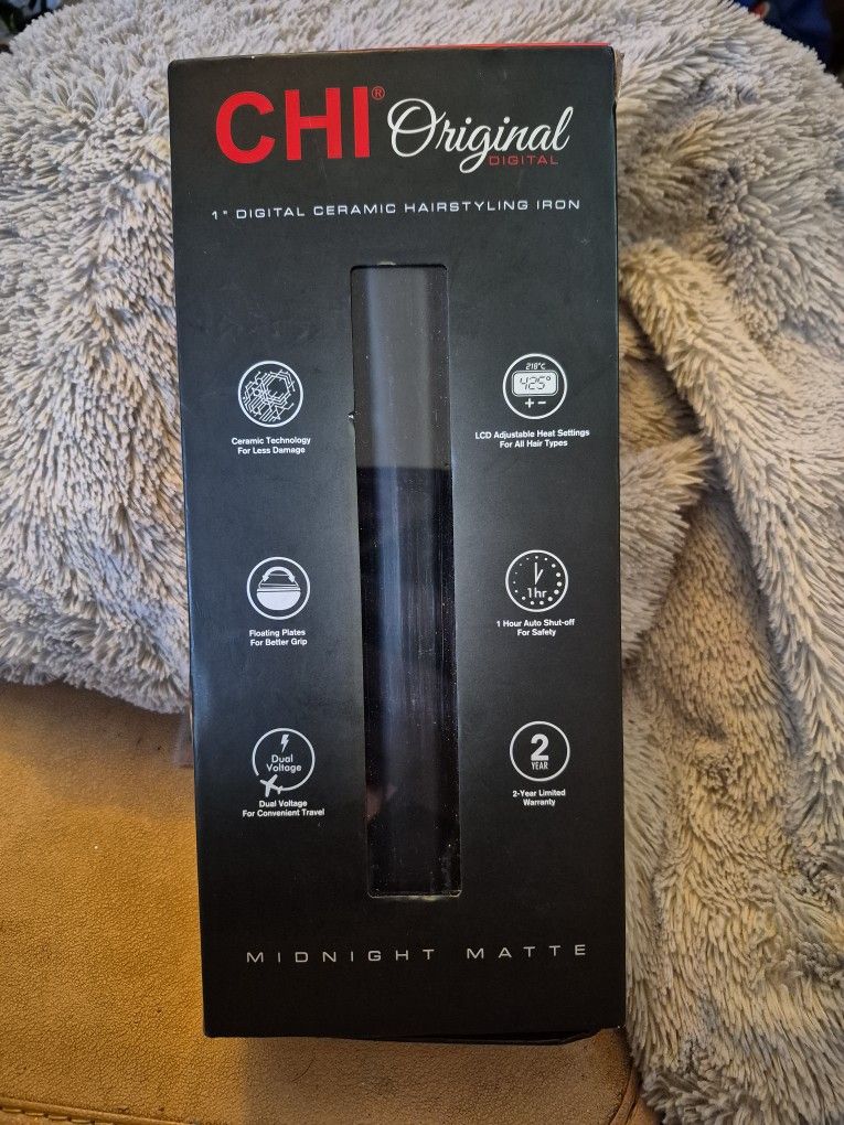 Chi Original 1" Digital Ceramic Hairstyling Iron In Midnight Matte 