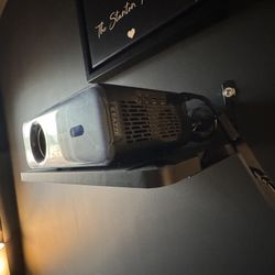 Aurzen EAZZE D1 Pro Smart Projector