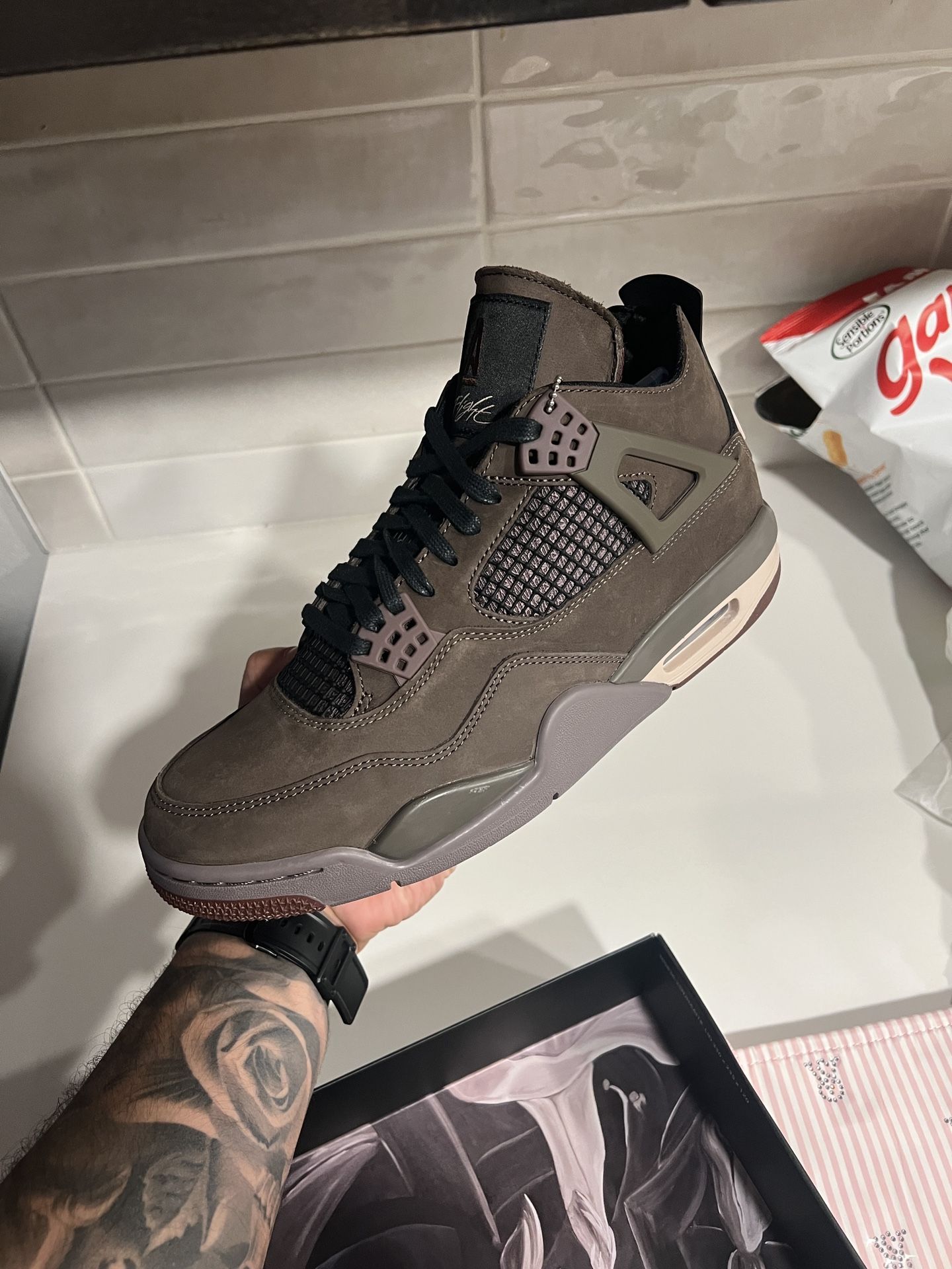 Jordan 4 a ma Maniere Men’s 9