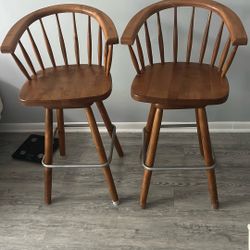 Wooden Bar Stool With Rotating Chair ( Set Of 2)
