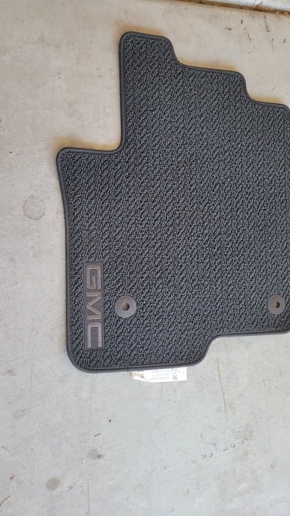 2025 GMC Sierra Denali Crew Cab Floor Mats 