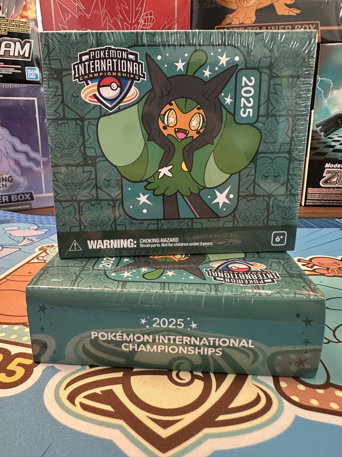 NAIC 2025 Pokemon Center Exclusive Dice Box Set Sealed New Condition