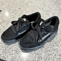 Vans Black Suede size 9 women’s / 7.5 men’s - unisex