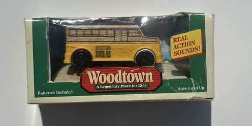 š Vintage Woodtown Wooden School Bus w/ Sound ā New in Box! šāØ
