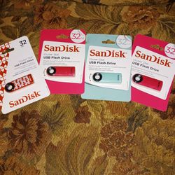 Sandusky 32GB  USB S.  $8 Each