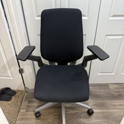 Steelcase Gesture Offce Chair !!
