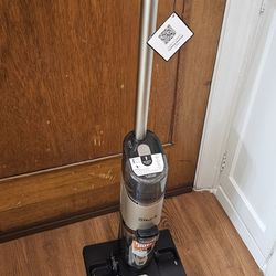 Shark Messmaster HydroVac