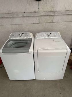 Whirlpool Washer And Gas Dryer Laundry Set