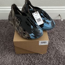 Adidas Foam RNR MX Cinder