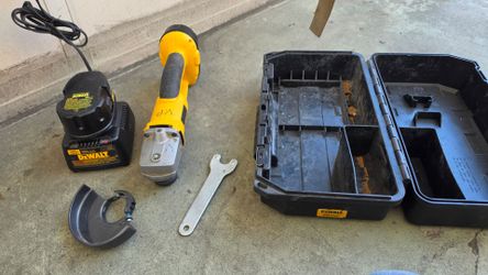 DeWalt DW402K Angle Grinder with Case and Charger