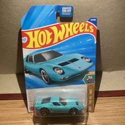 Hot Wheels / 71 Lamborghini Miura SV / Light Blue