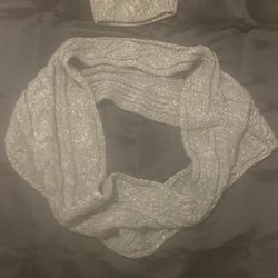 Infiniti Scarf With Matching Hat