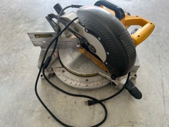 Dewalt 10” Miter Saw Like New