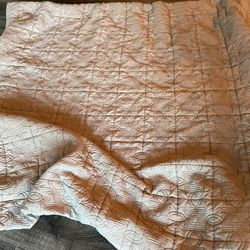 Full/queen Comforter & Pillowcases 