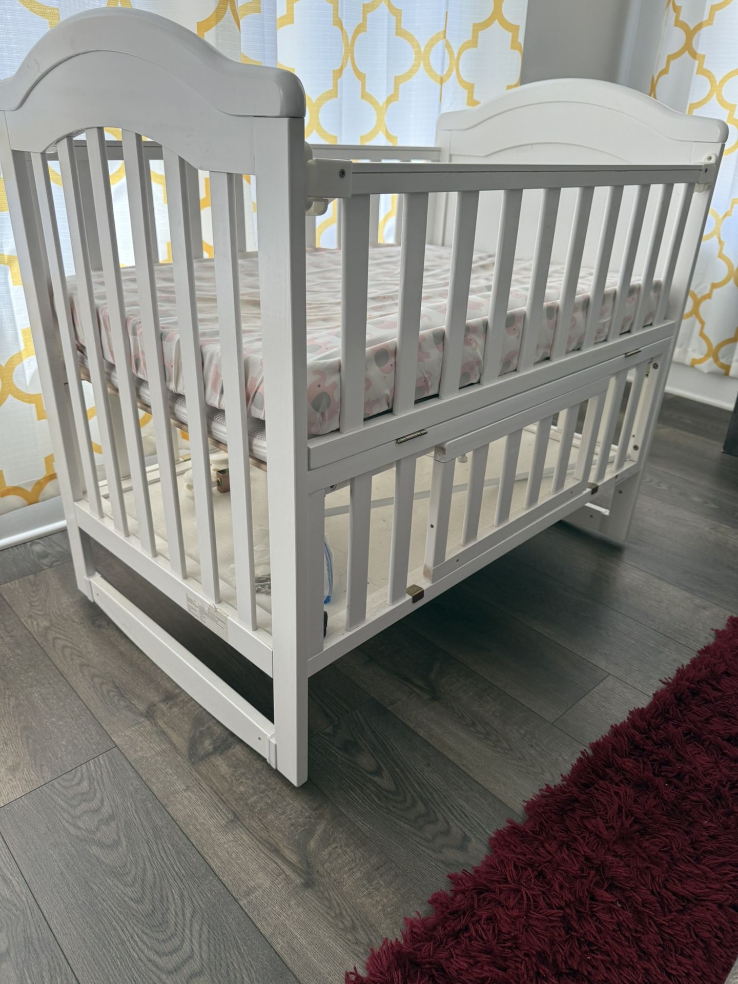 Portable Baby Crib Convertible, Rocking Crib
