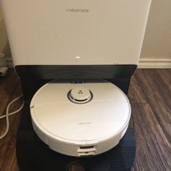 Roborock - S8 Pro Ultra-WHT Wi-Fi Connected Robot Vacuum & Mop with RockDock Ultra Dock - White