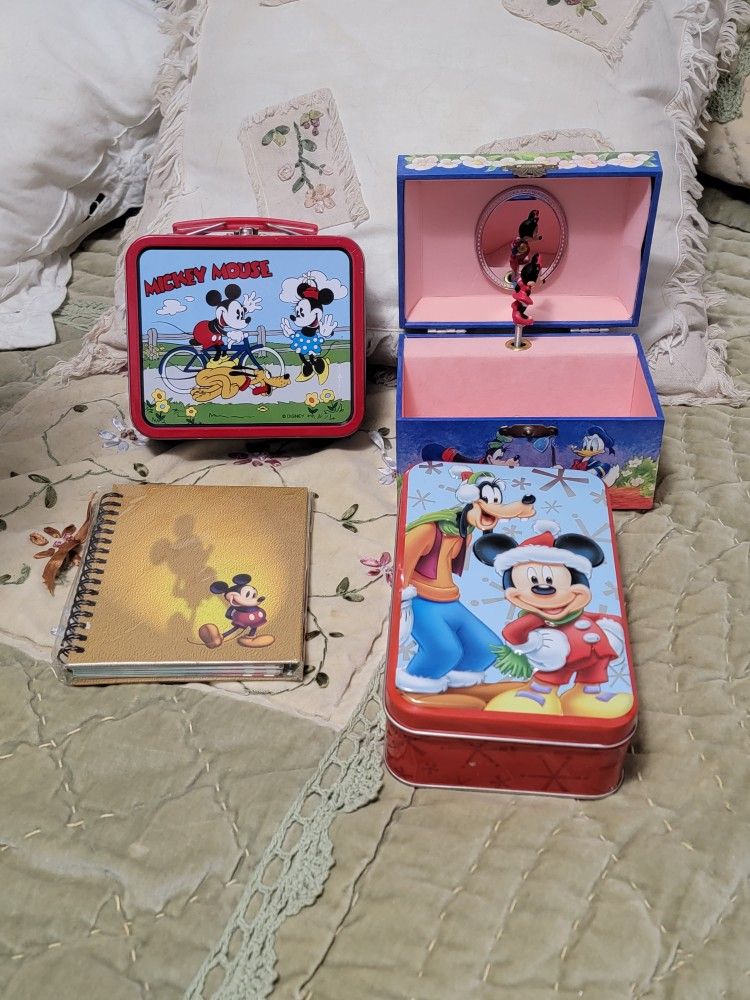 Huge Lot Of Mickey & Minnie Mouse Items