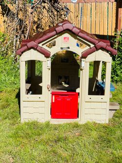 Step 2 House for kids 90