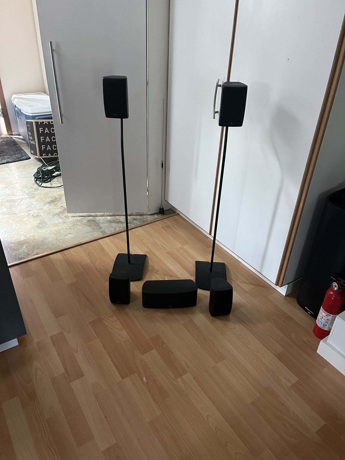 Polk Satellite Speakers With Bose Stands