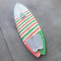 Surfboard 5’4”