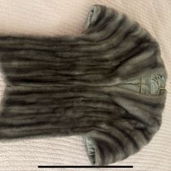 Fur Stole, 2 Fur Jackets