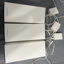 Linksys Tri-Band Mesh WiFi Routers