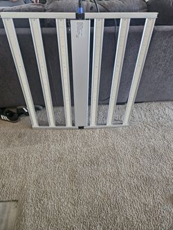 BAYLABS 480W Full Spectrum LED Grow Light, UV/IR Enhanced Foldable and Dimmable 6 Bar Lamp for 4x4 ft .