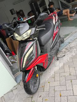 150cc scooter runs and rides great