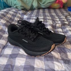 BROOKS REVEL 7 WOMENS 9