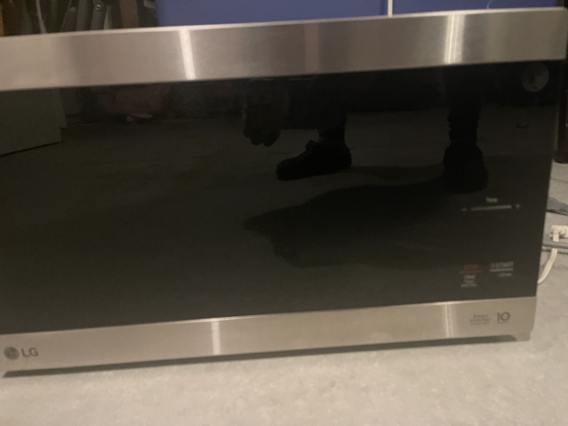 LG Microwave