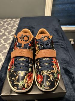 Nike Kd Kevin Durant 7 Floral Size 9 Brand New Dead stock 