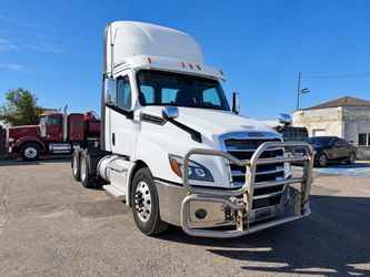2020 FREIGHTLINER CASCADIA DAYCAB DD15 MILES 520,282 455HP 12 SPEED AUTO