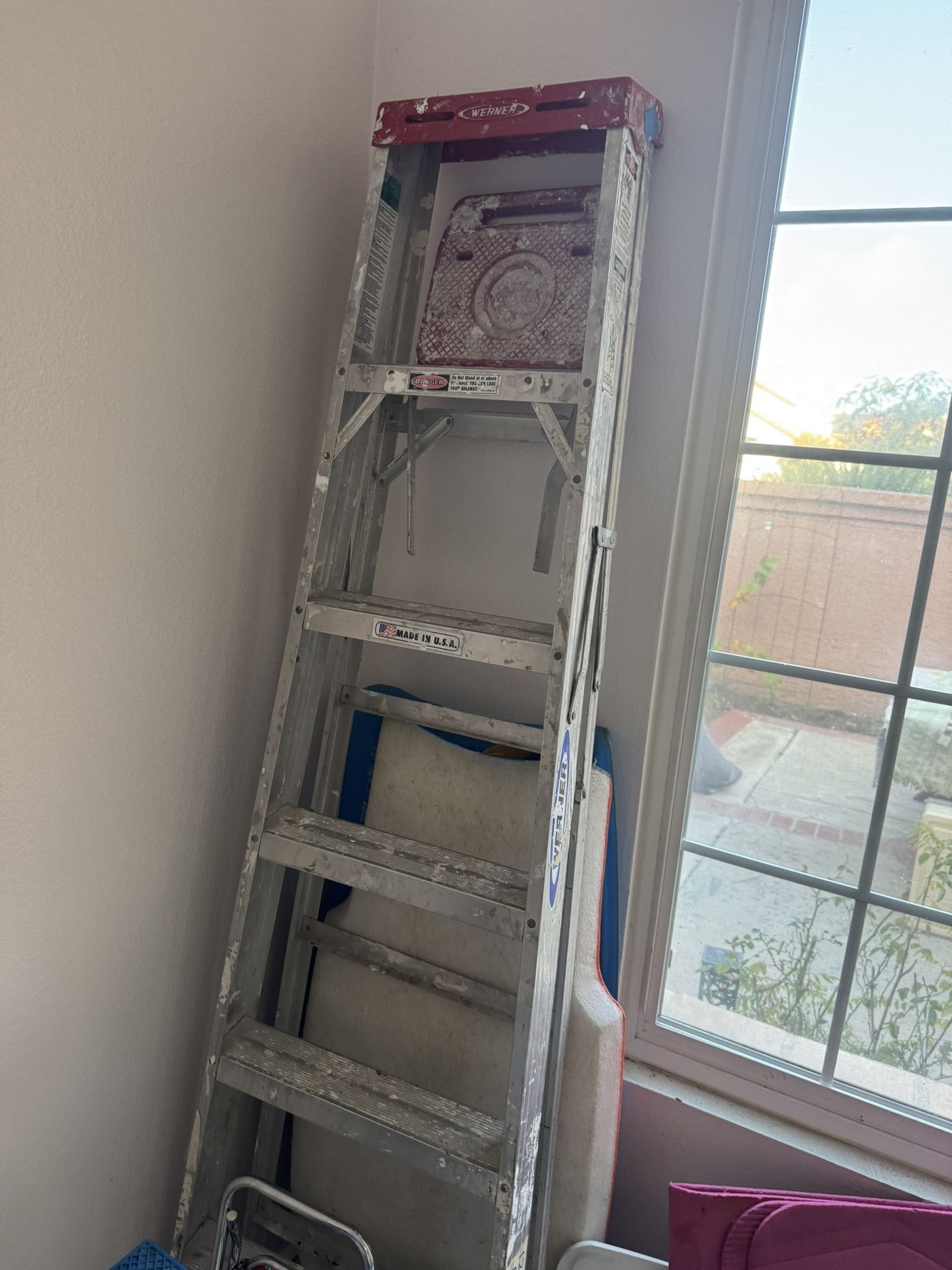 Werner 6’ Tall Aluminium Ladder