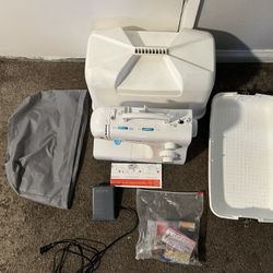 🧵 Sewing Machine – Like New – $150