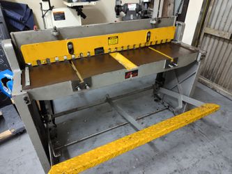 52in Foot Shear In Exelente Conditions