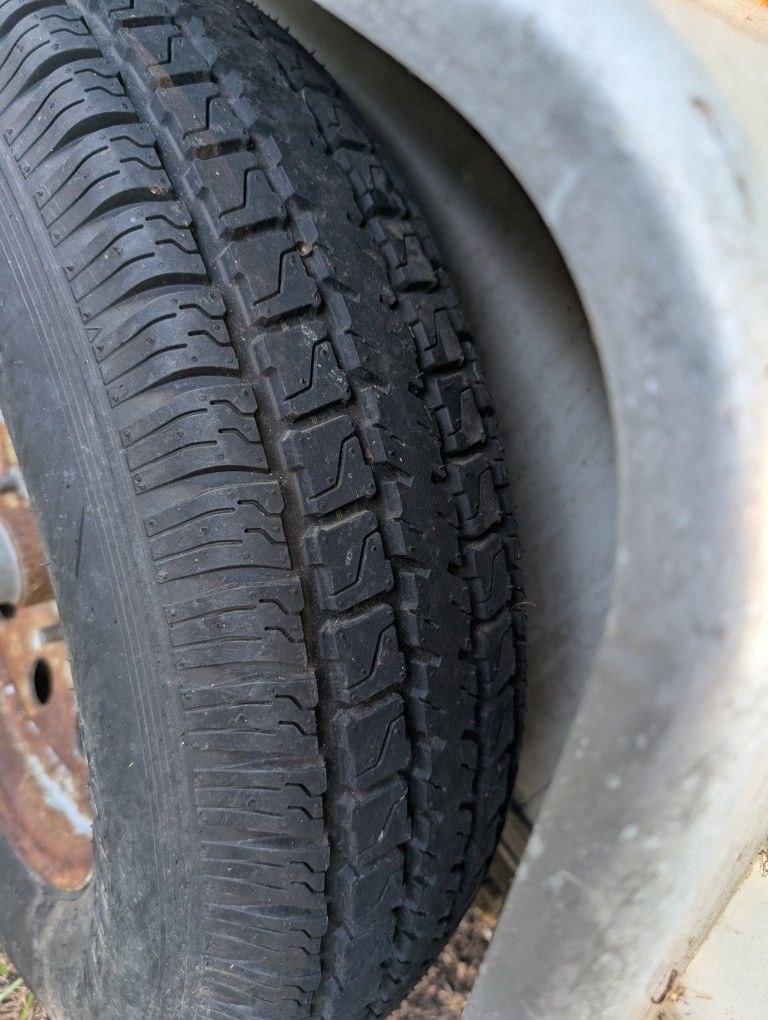 5/10 Enclosed Trailer